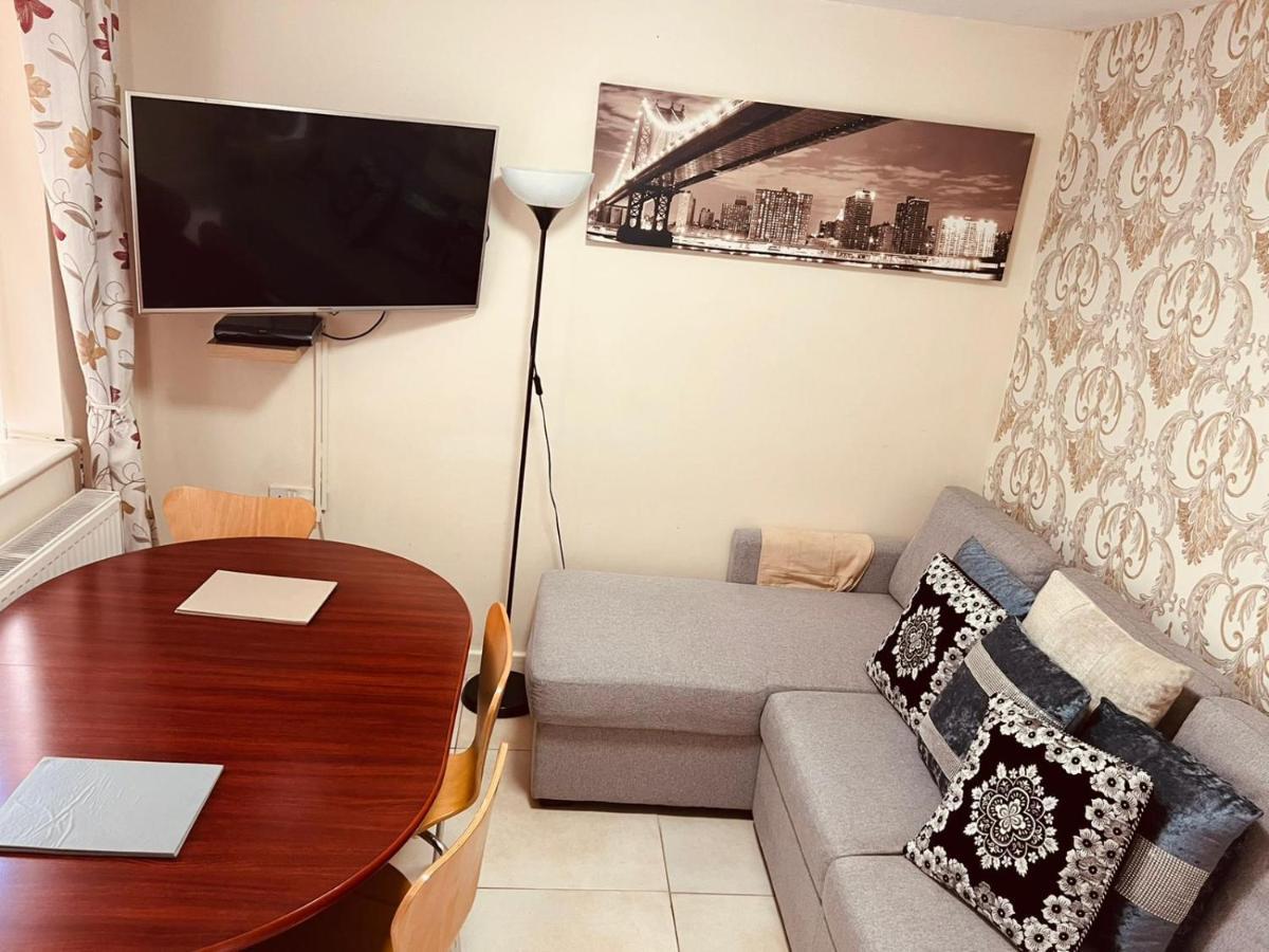 Richflo Holiday Rentals Манчестер Экстерьер фото
