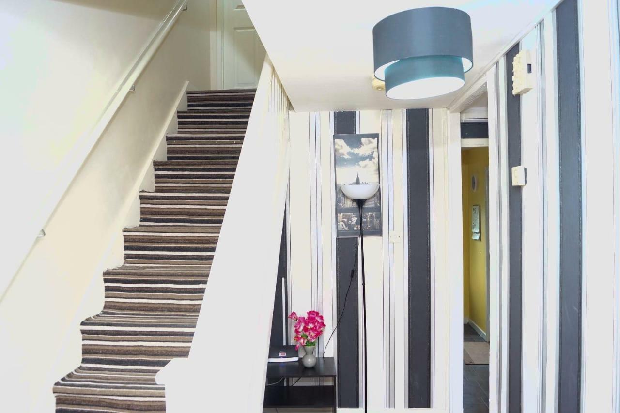 Richflo Holiday Rentals Манчестер Экстерьер фото