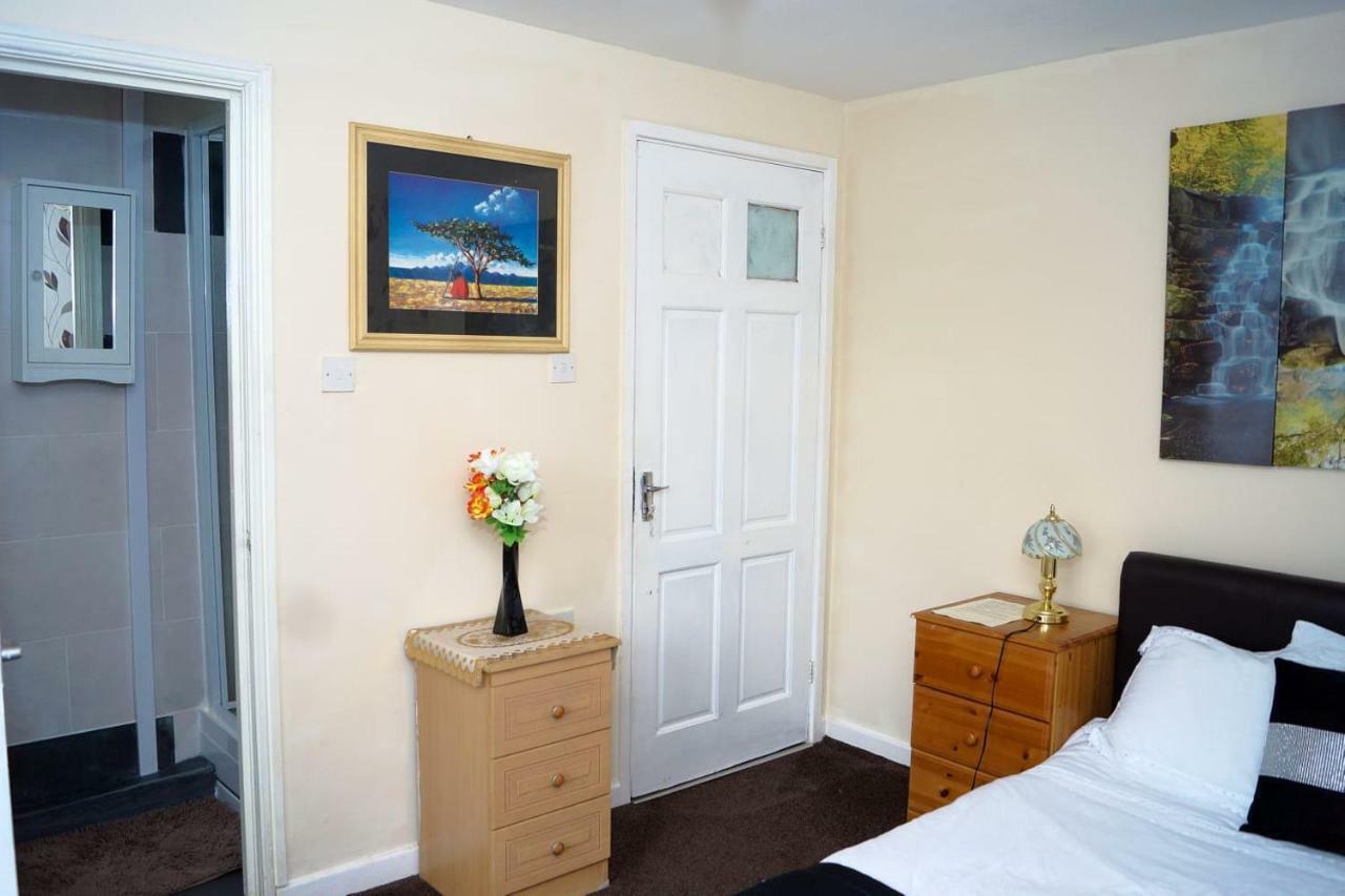 Richflo Holiday Rentals Манчестер Экстерьер фото