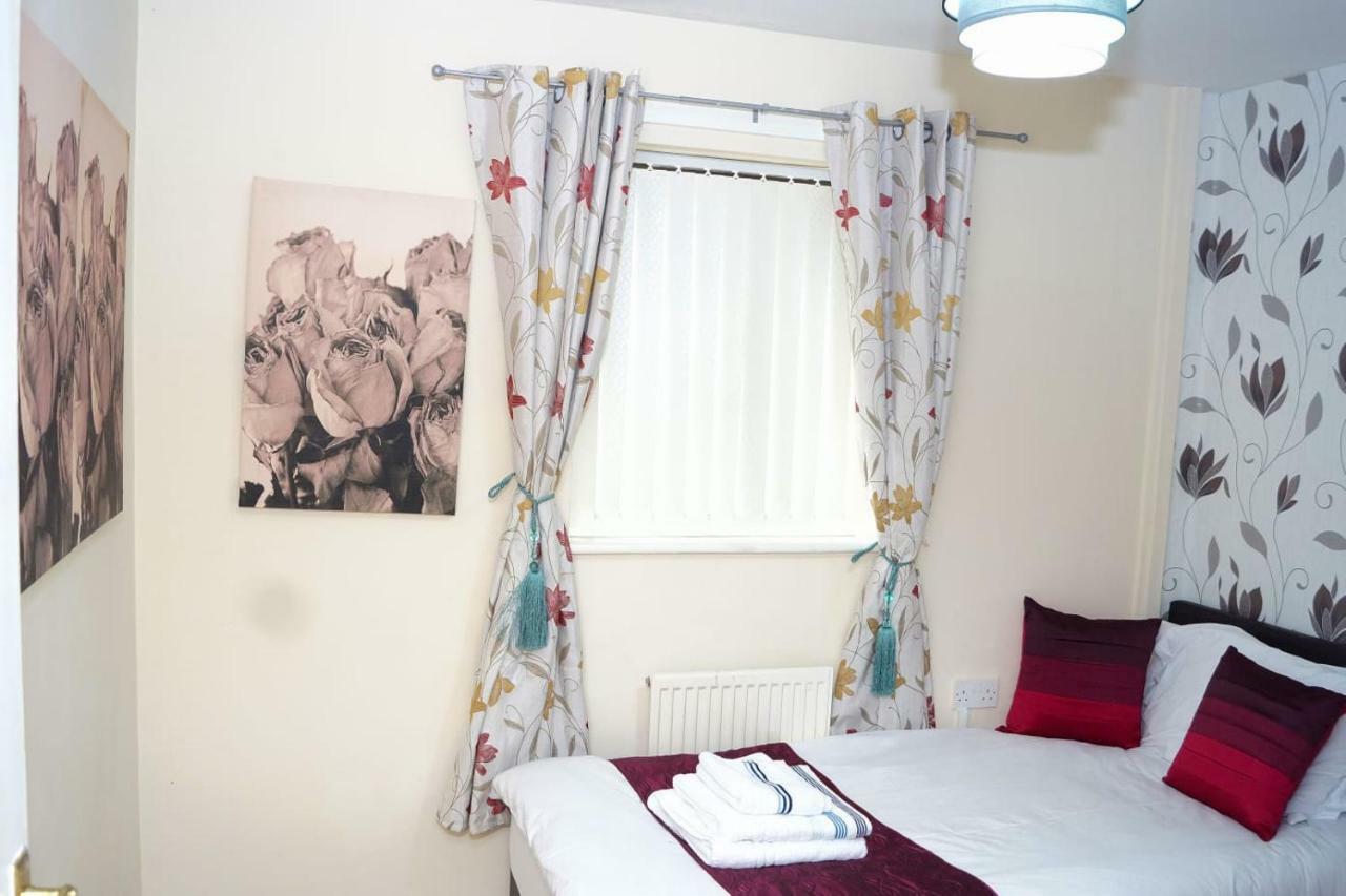 Richflo Holiday Rentals Манчестер Экстерьер фото