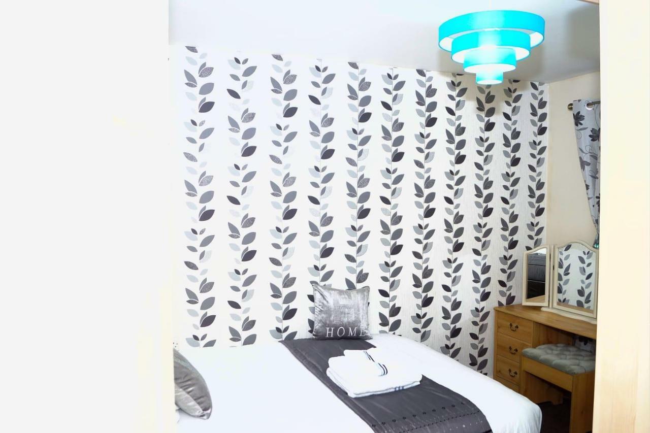 Richflo Holiday Rentals Манчестер Экстерьер фото