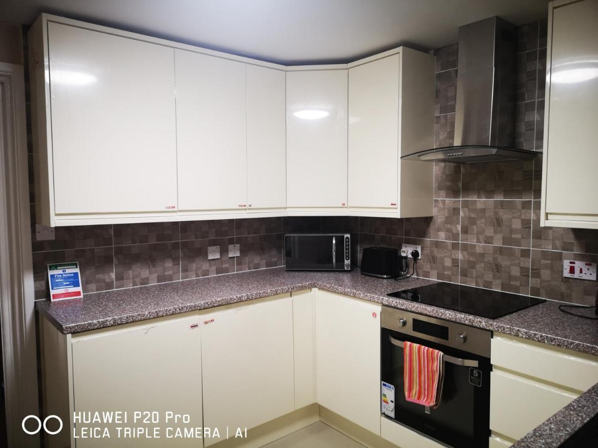 Richflo Holiday Rentals Манчестер Экстерьер фото